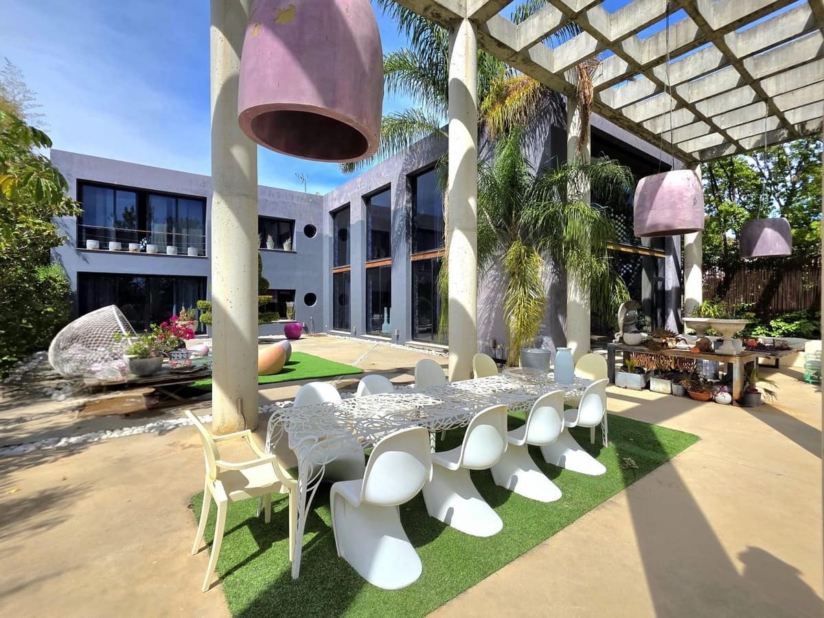 5 soveværelse Villa til salg i El Paraiso med swimmingpool garage - € 2.300.000 (Ref: 9784927)