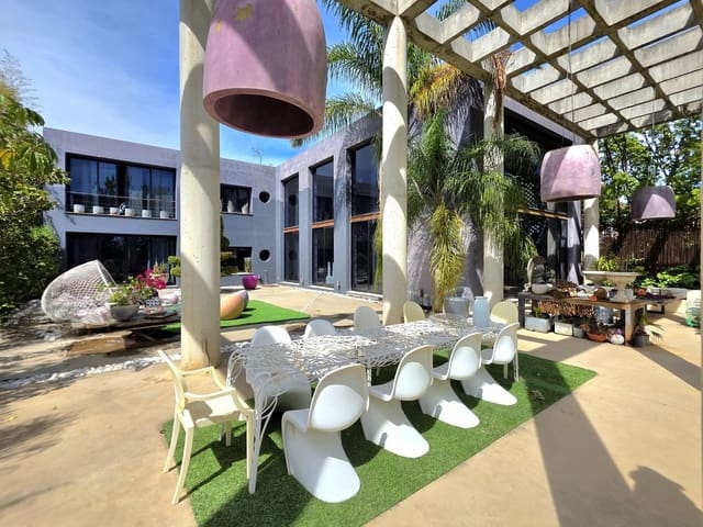 5 quarto Moradia para venda em El Paraiso, Estepona com piscina garagem - 2 300 000 € (Ref: 9784927)