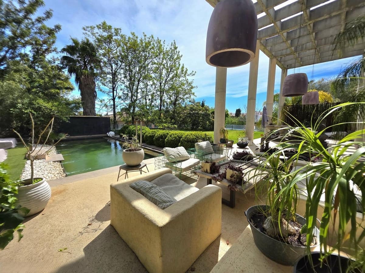 5 soveværelse Villa til salg i El Paraiso med swimmingpool garage - € 2.300.000 (Ref: 9784927)