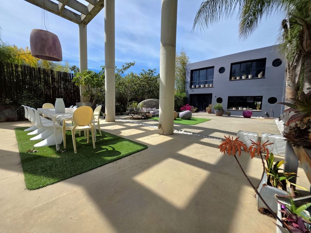 5 soveværelse Villa til salg i El Paraiso med swimmingpool garage - € 2.300.000 (Ref: 9784927)