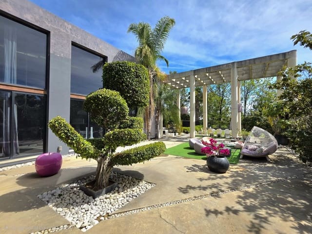 5 quarto Moradia para venda em El Paraiso, Estepona com piscina garagem - 2 300 000 € (Ref: 9784927)