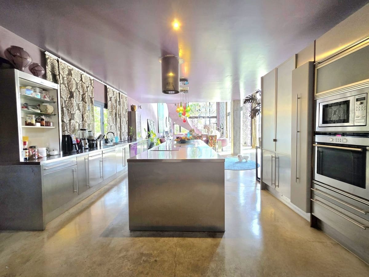 5 soveværelse Villa til salg i El Paraiso med swimmingpool garage - € 2.300.000 (Ref: 9784927)