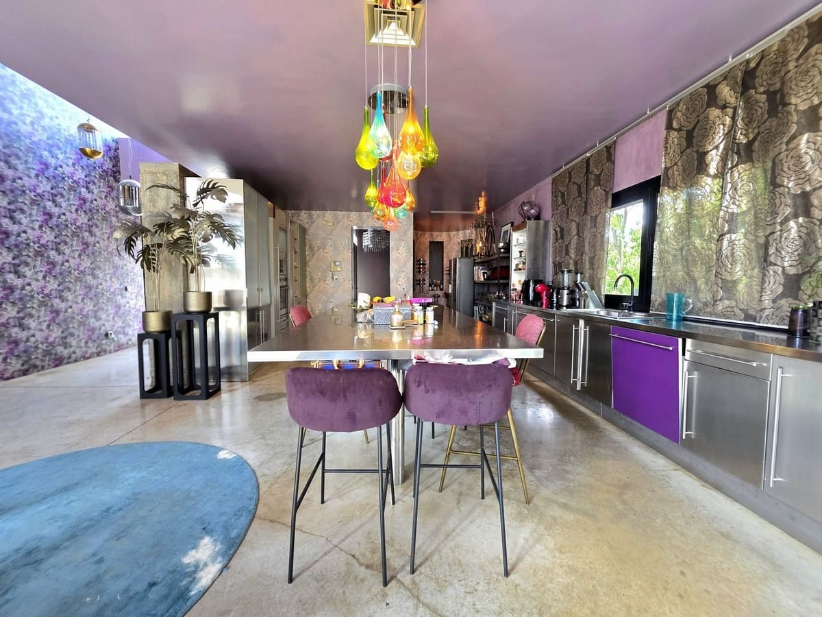 5 soveværelse Villa til salg i El Paraiso med swimmingpool garage - € 2.300.000 (Ref: 9784927)