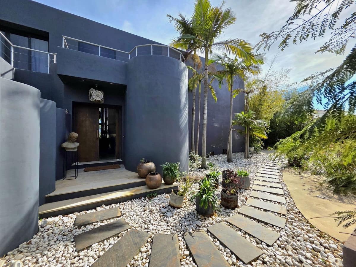 5 soveværelse Villa til salg i El Paraiso med swimmingpool garage - € 2.300.000 (Ref: 9784927)