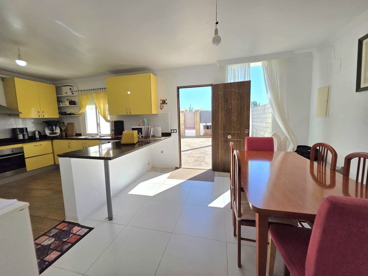 3 Zimmer Haus zu verkaufen in Atalaya-Isdabe mit Pool - 320.000 € (Ref: 9832919)