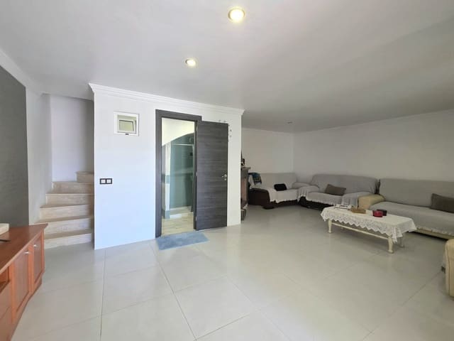 3 Zimmer Haus zu verkaufen in Atalaya-Isdabe, Estepona mit Pool - 320.000 € (Ref: 9832919)
