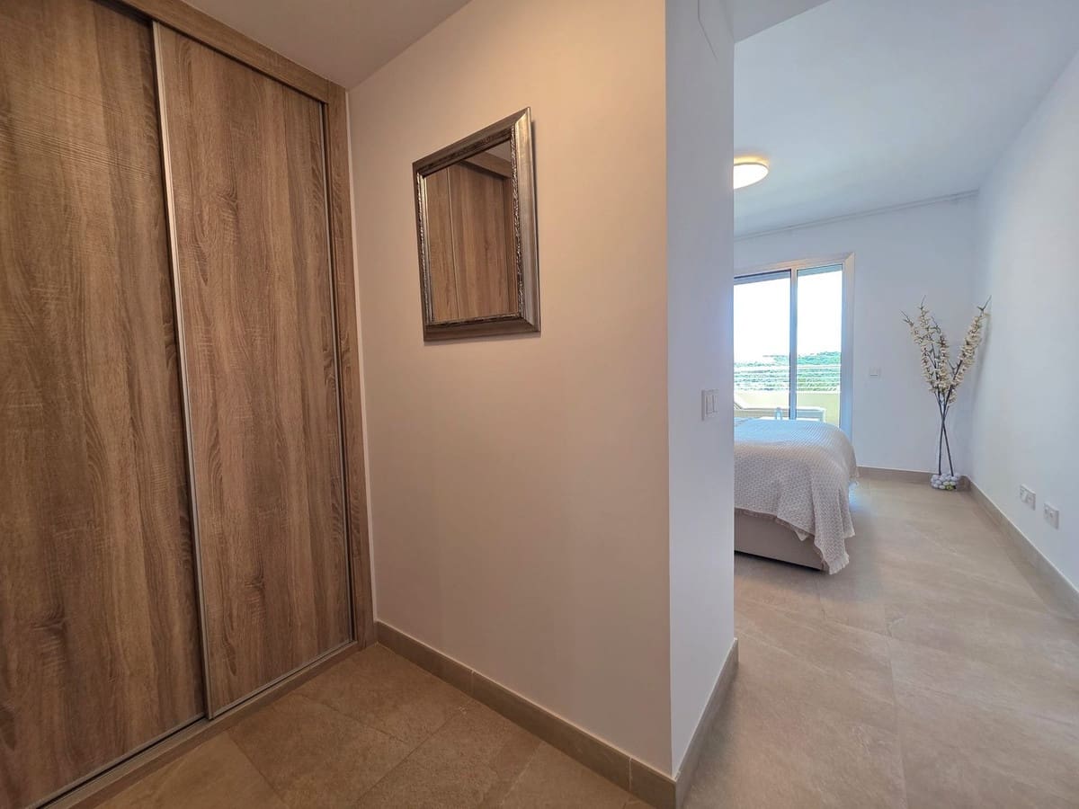 2 bedroom Apartment for sale in Estepona with pool garage - € 593,000 (Ref: 9860870)