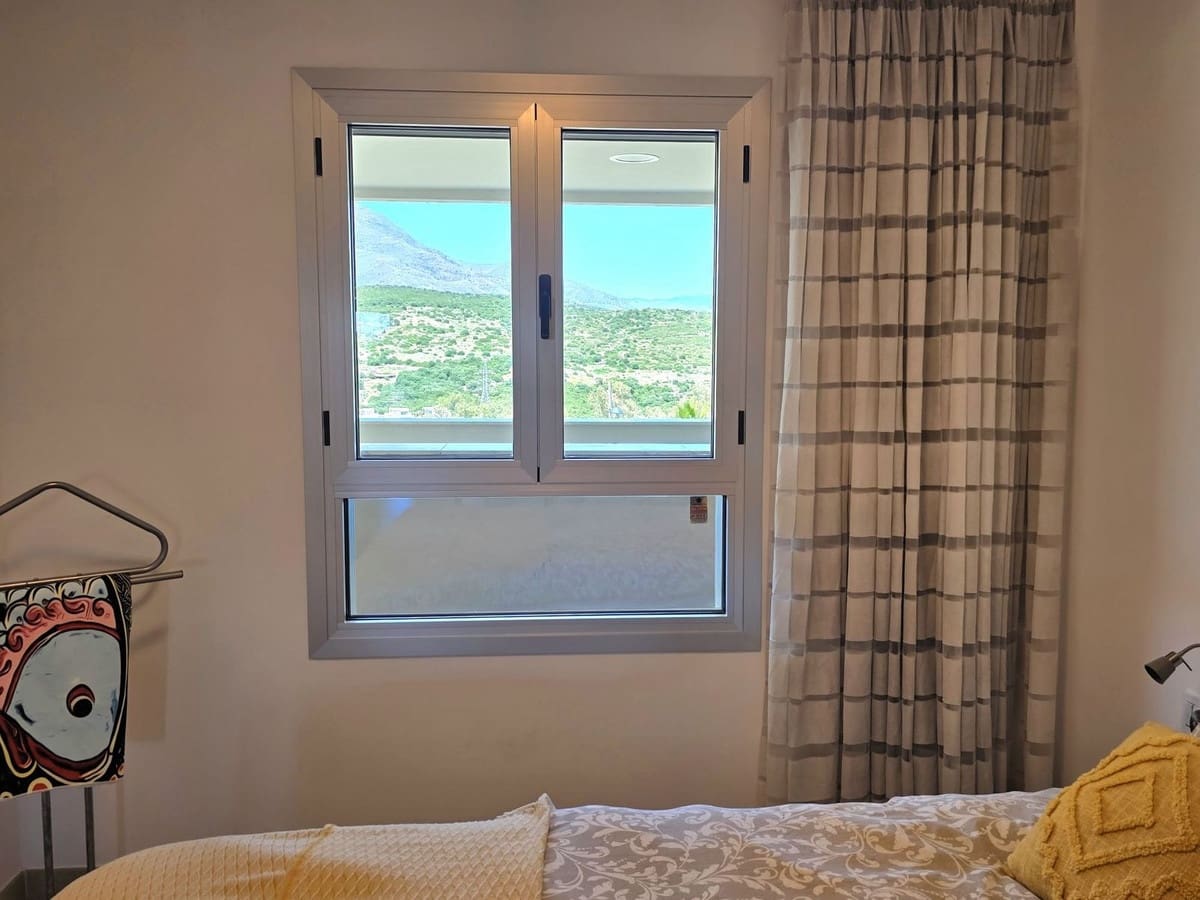 2 bedroom Apartment for rent in Estepona with pool garage - € 2,495 (Ref: 9860871)