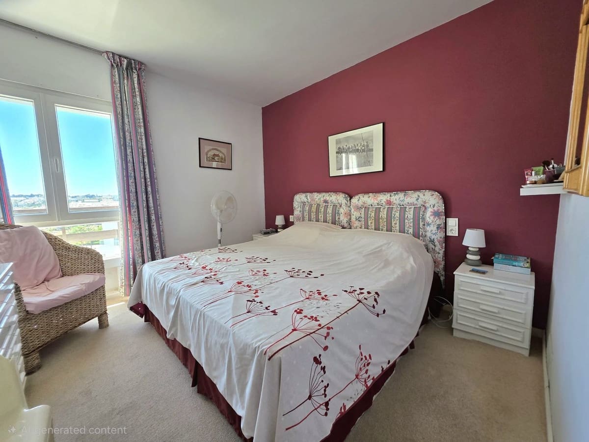 3 slaapkamer Penthouse te koop in Nueva Andalucia met zwembad garage - € 345.000 (Ref: 9880315)