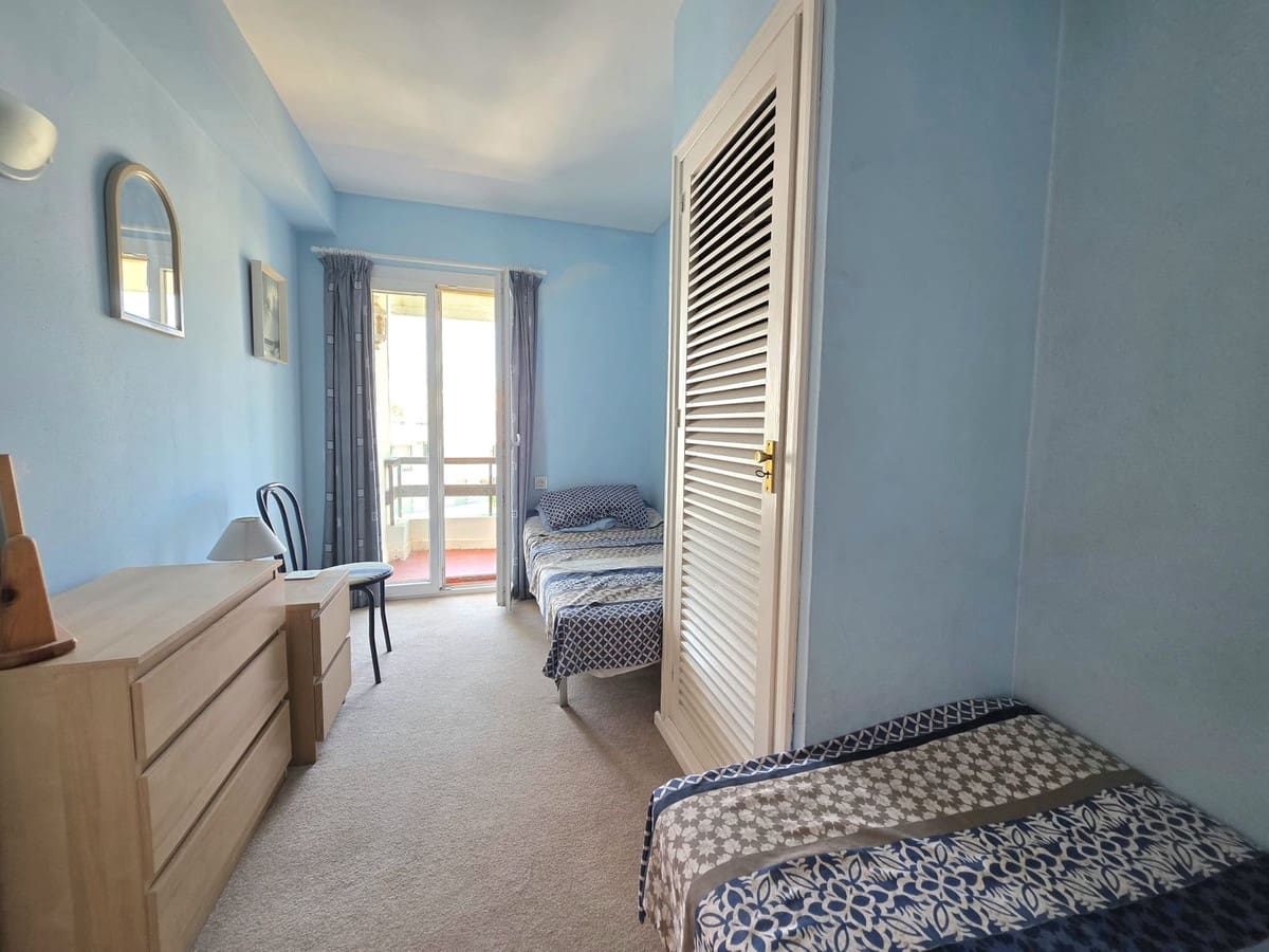 3 slaapkamer Penthouse te koop in Nueva Andalucia met zwembad garage - € 345.000 (Ref: 9880315)