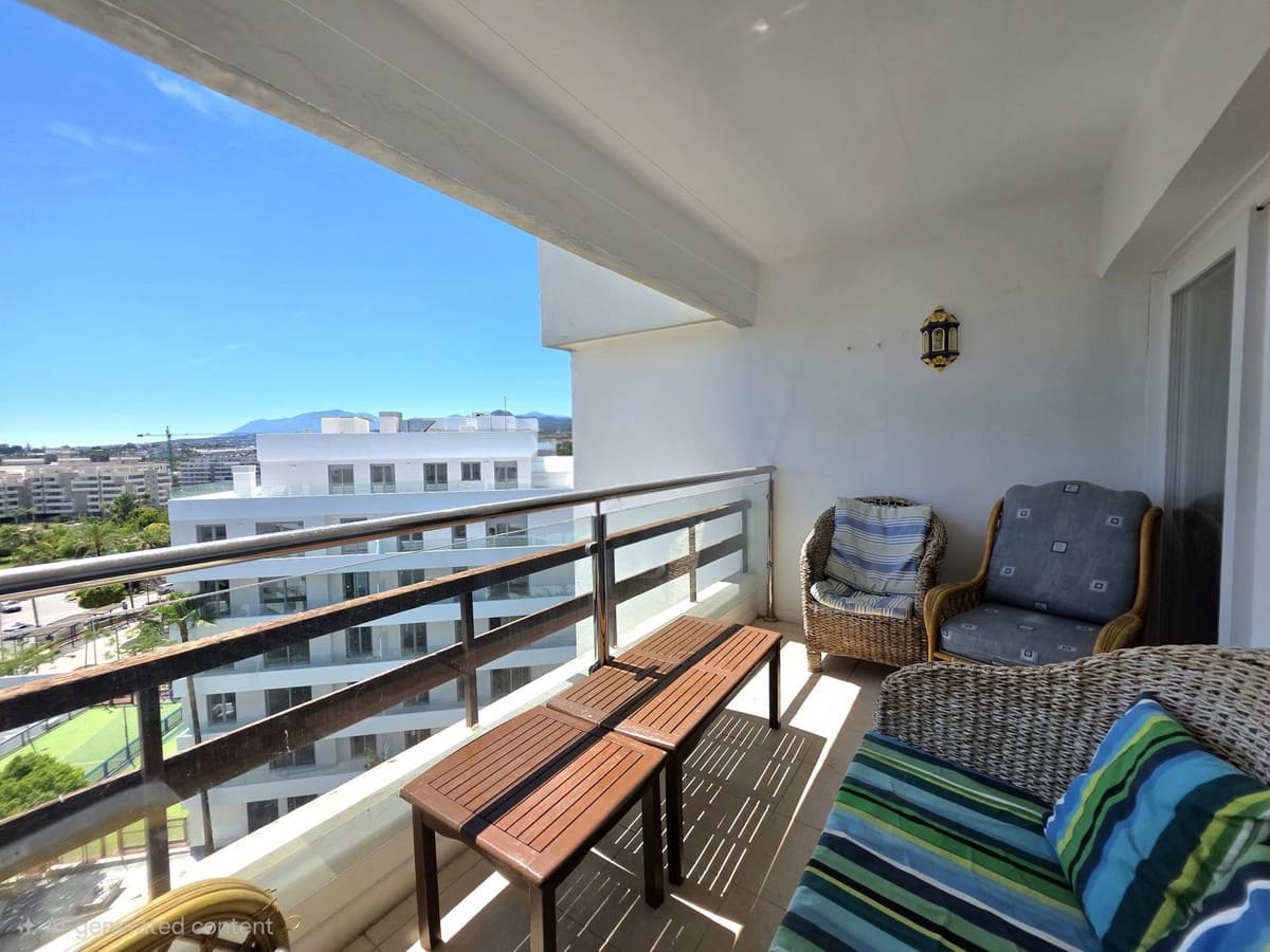3 slaapkamer Penthouse te koop in Nueva Andalucia met zwembad garage - € 345.000 (Ref: 9880315)