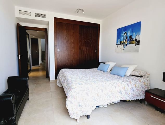2 slaapkamer Appartement te koop in Los Monteros, Marbella met zwembad garage - € 525.000 (Ref: 9895444)