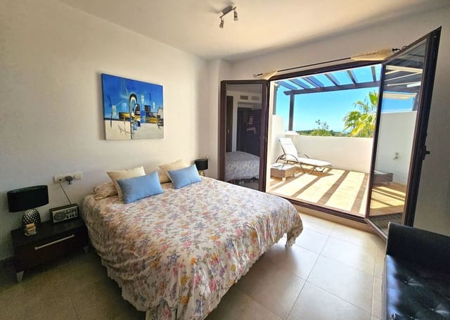 2 slaapkamer Appartement te koop in Los Monteros, Marbella met zwembad garage - € 525.000 (Ref: 9895444)