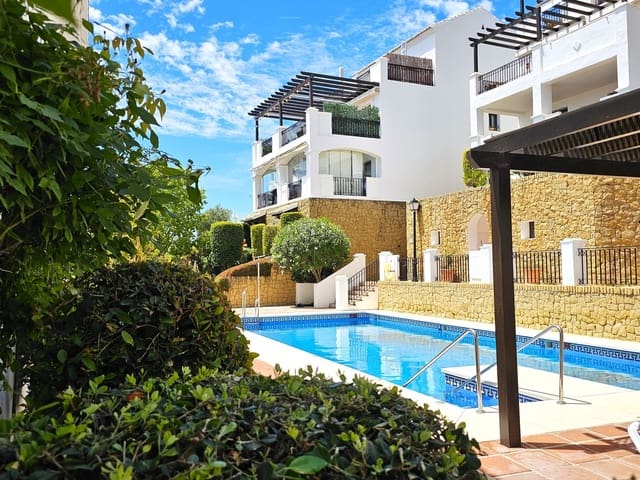 2 slaapkamer Appartement te koop in Los Monteros, Marbella met zwembad garage - € 525.000 (Ref: 9895444)
