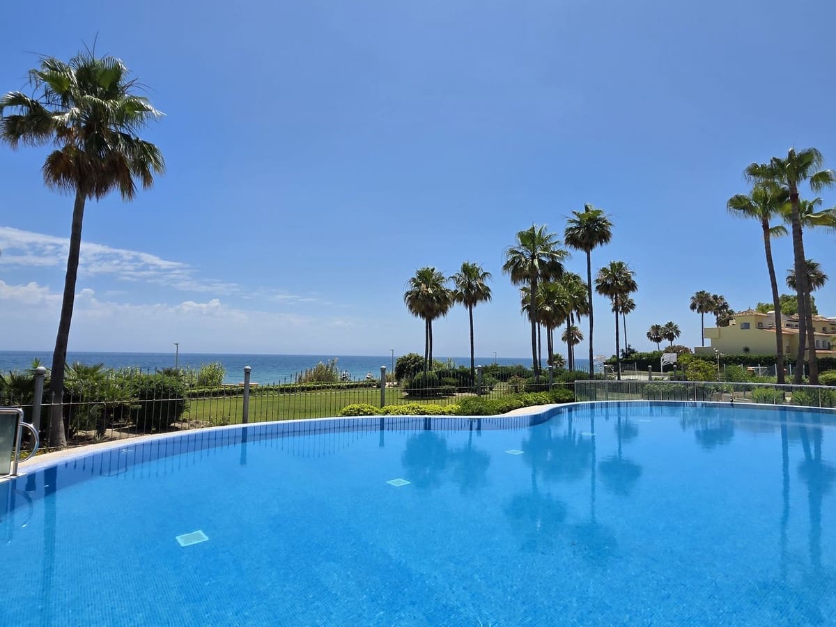 3 quarto Apartamento para venda em New Golden Mile com piscina garagem - 825 000 € (Ref: 9906708)