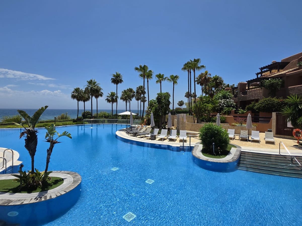 3 quarto Apartamento para venda em New Golden Mile com piscina garagem - 825 000 € (Ref: 9906708)
