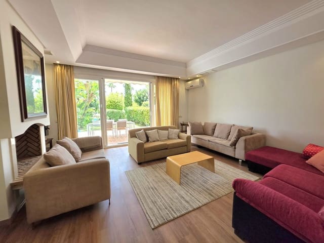 Casa de 3 habitaciones en Costalita, Estepona en venta con piscina garaje - 1.295.000 € (Ref: 9972309)