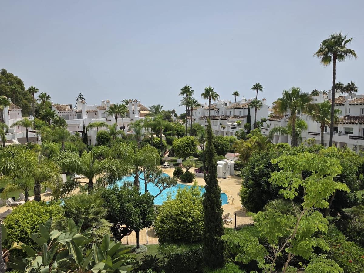 3 sovrum Hus till salu i Estepona med pool garage - 1 295 000 € (Ref: 9972309)