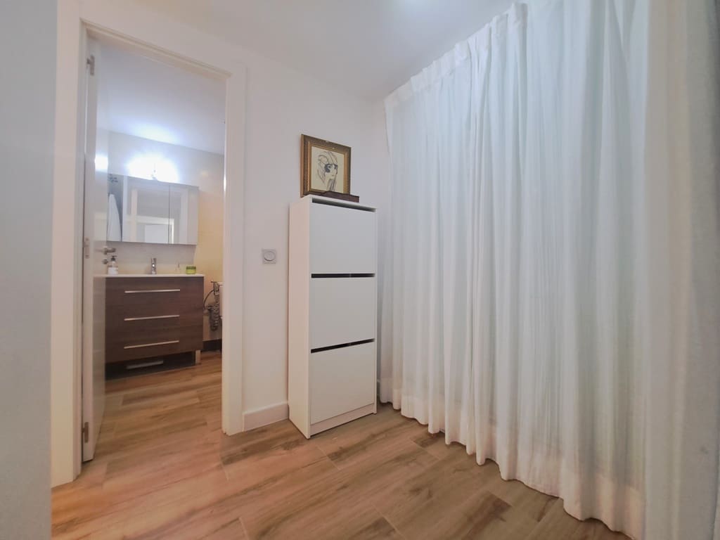 3 soveværelse Lejlighed til salg i Denia med swimmingpool garage - € 465.000 (Ref: 10002445)