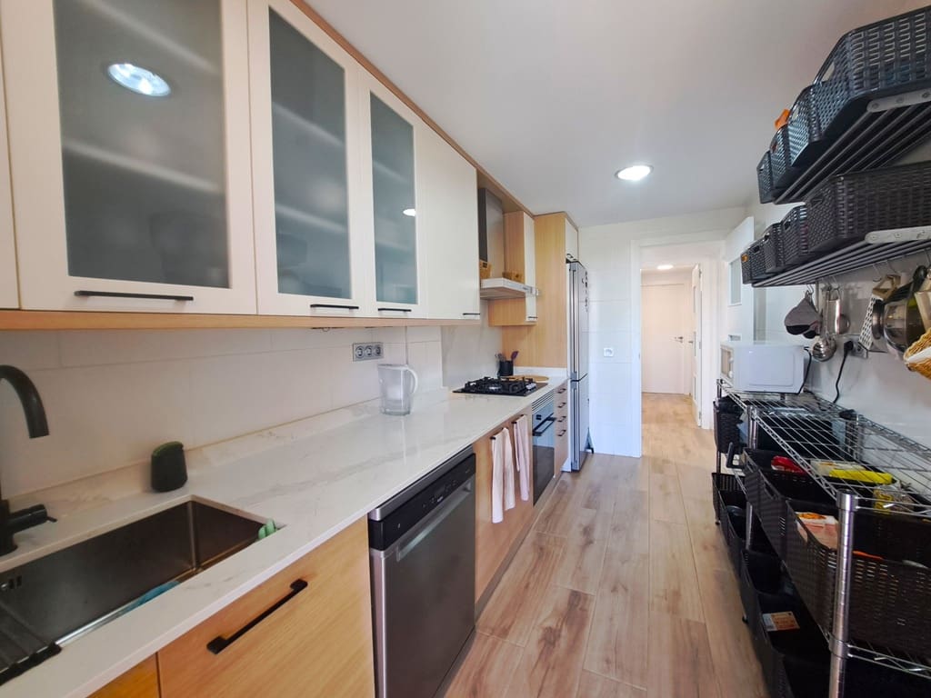 3 soveværelse Lejlighed til salg i Denia med swimmingpool garage - € 465.000 (Ref: 10002445)
