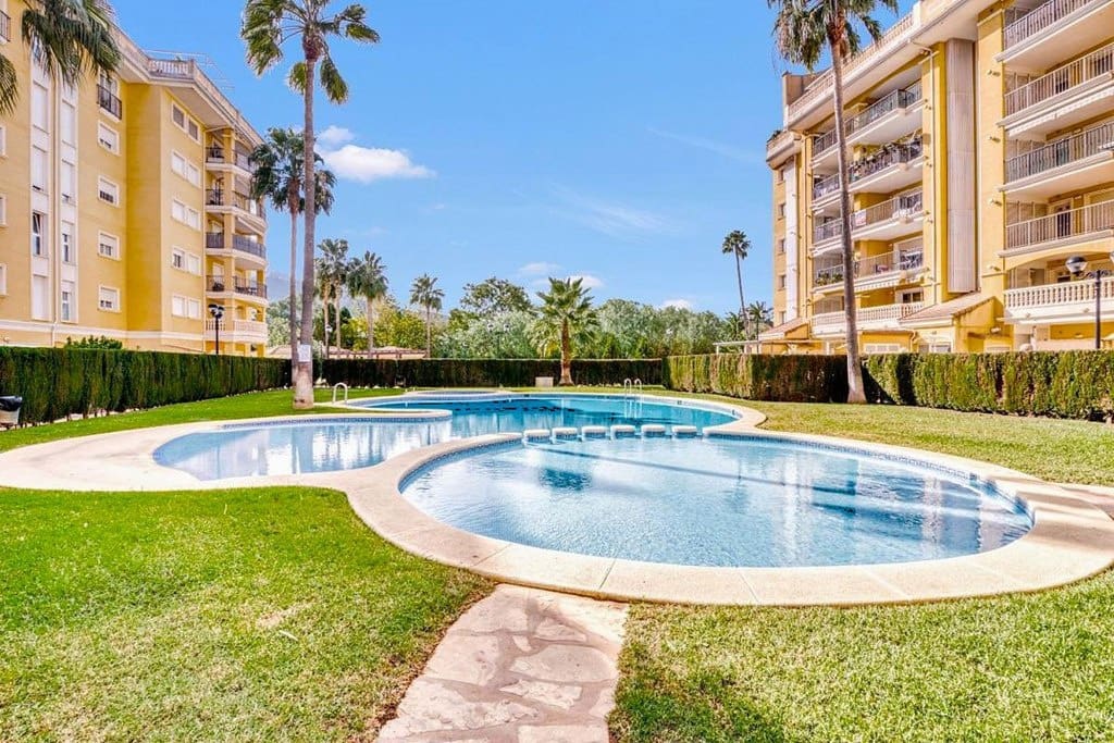 3 soveværelse Lejlighed til salg i Denia med swimmingpool garage - € 465.000 (Ref: 10002445)