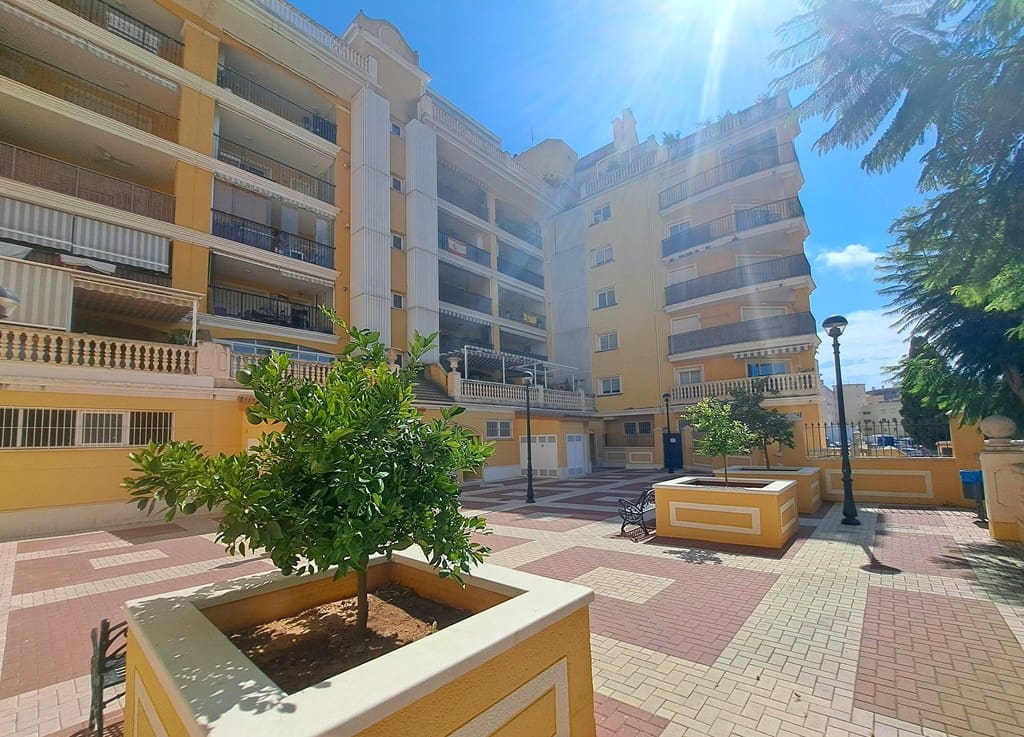 3 soveværelse Lejlighed til salg i Denia med swimmingpool garage - € 465.000 (Ref: 10002445)