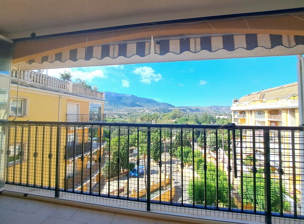 3 soveværelse Lejlighed til salg i Denia med swimmingpool garage - € 465.000 (Ref: 10002445)