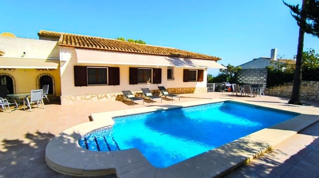 5 chambre Villa/Maison à vendre à La Sella avec piscine garage - 785 000 € (Ref: 10035709)