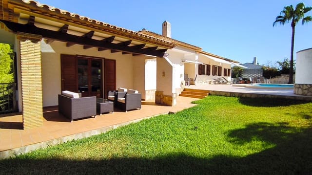 5 chambre Villa/Maison à vendre à La Sella avec piscine garage - 785 000 € (Ref: 10035709)