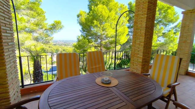 5 chambre Villa/Maison à vendre à La Sella avec piscine garage - 785 000 € (Ref: 10035709)