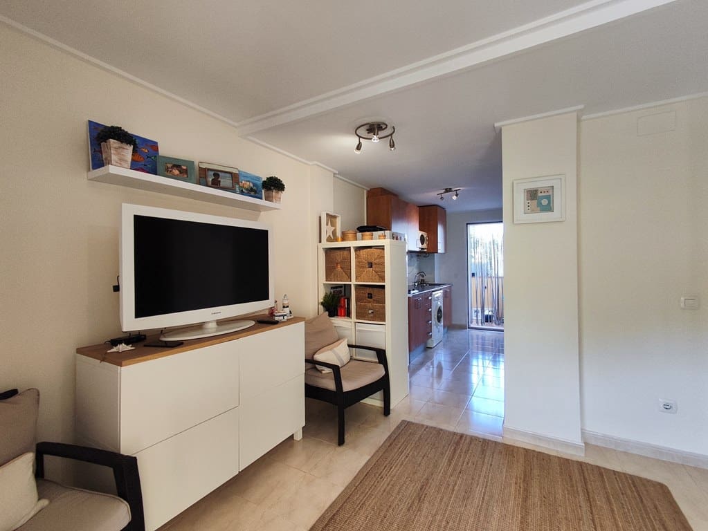 1 bedroom Beach Apartment for sale in Denia with pool garage - € 199,500 (Ref: 10043482)
