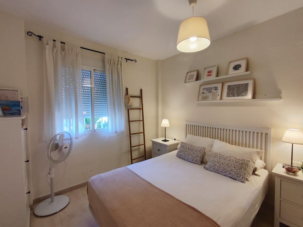 1 bedroom Beach Apartment for sale in Denia with pool garage - € 199,500 (Ref: 10043482)