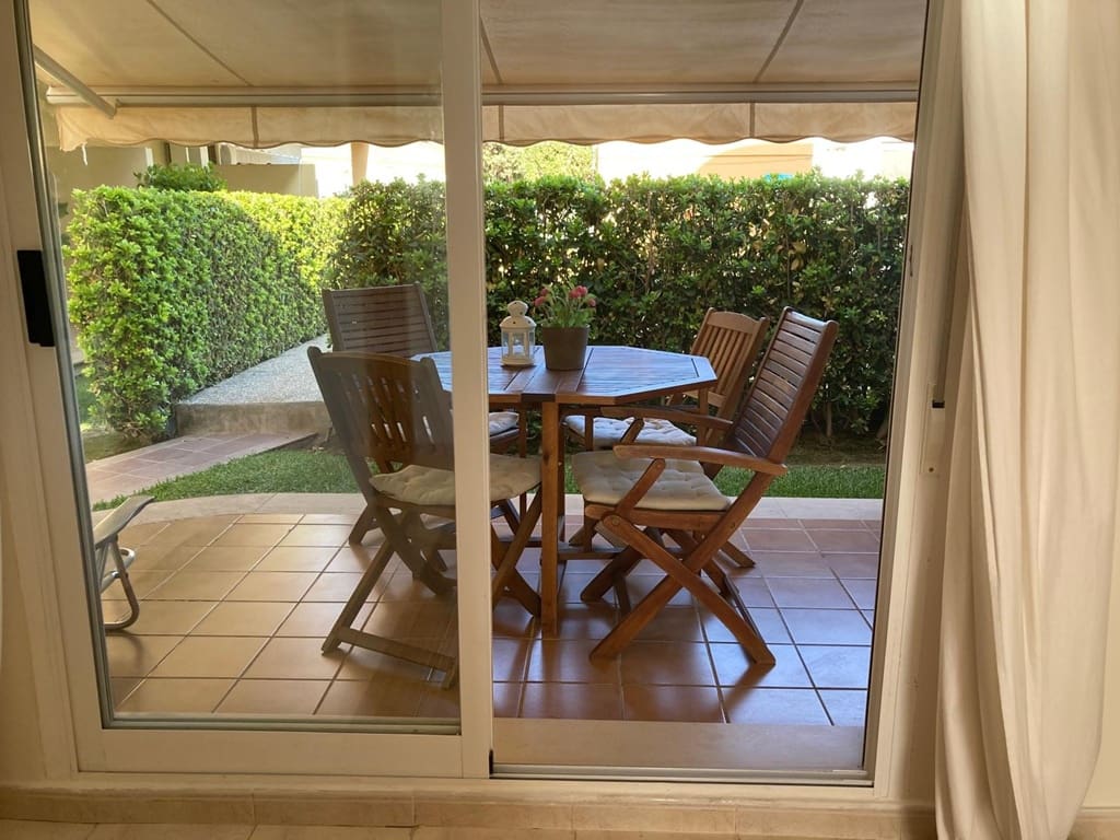 1 bedroom Beach Apartment for sale in Denia with pool garage - € 199,500 (Ref: 10043482)