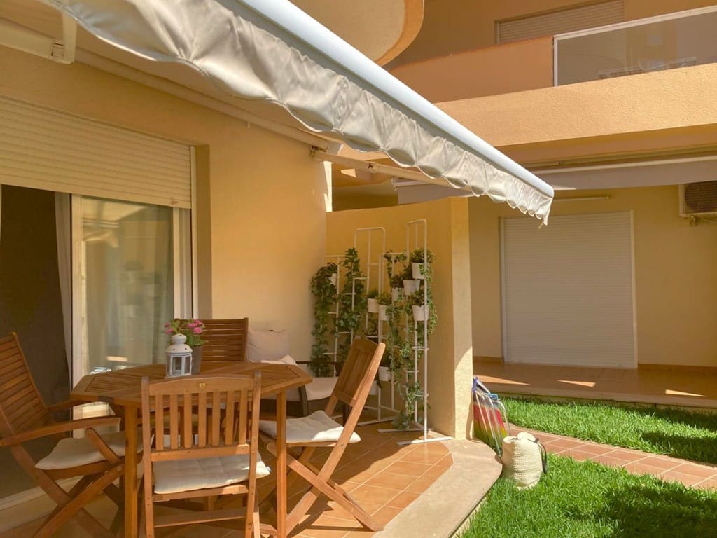 1 bedroom Beach Apartment for sale in Denia with pool garage - € 199,500 (Ref: 10043482)
