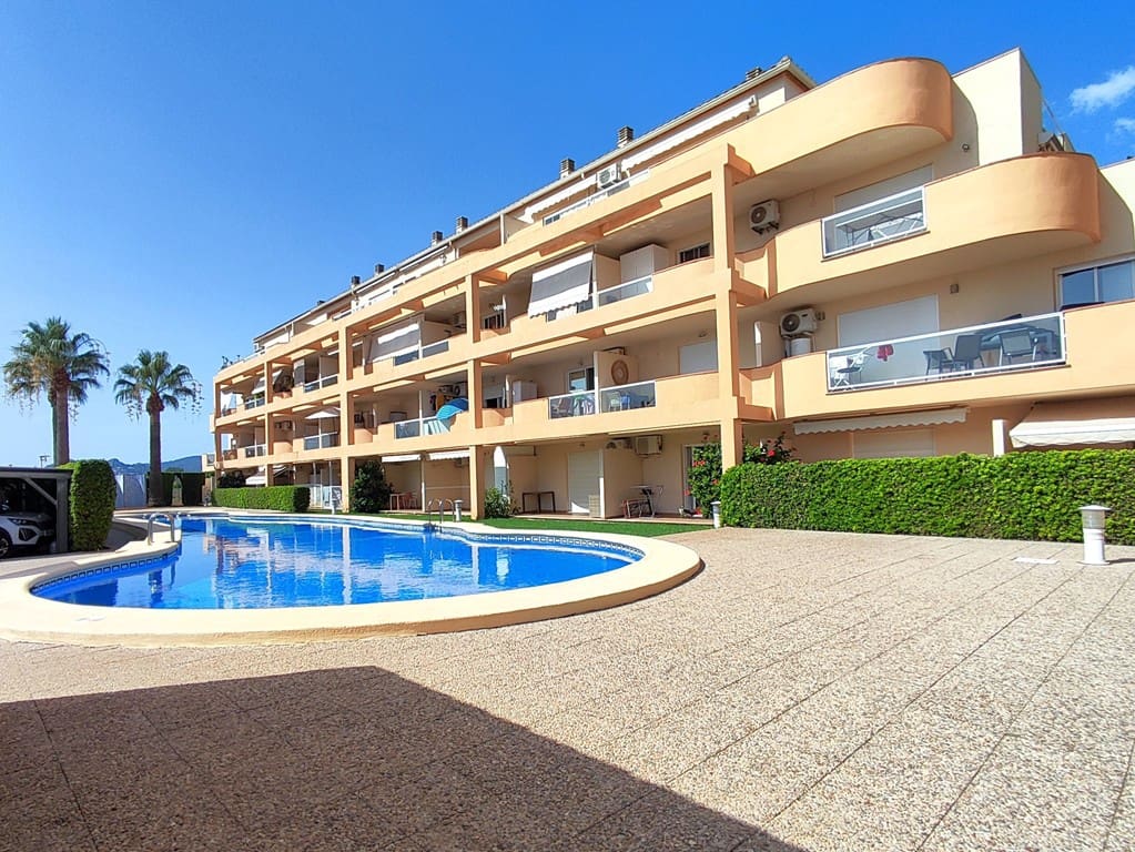 1 bedroom Beach Apartment for sale in Denia with pool garage - € 199,500 (Ref: 10043482)