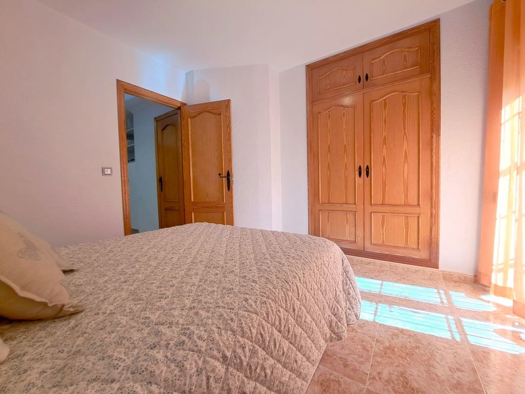 3 chambre Maison de Ville à vendre à La Sella avec piscine garage - 229 000 € (Ref: 10108689)