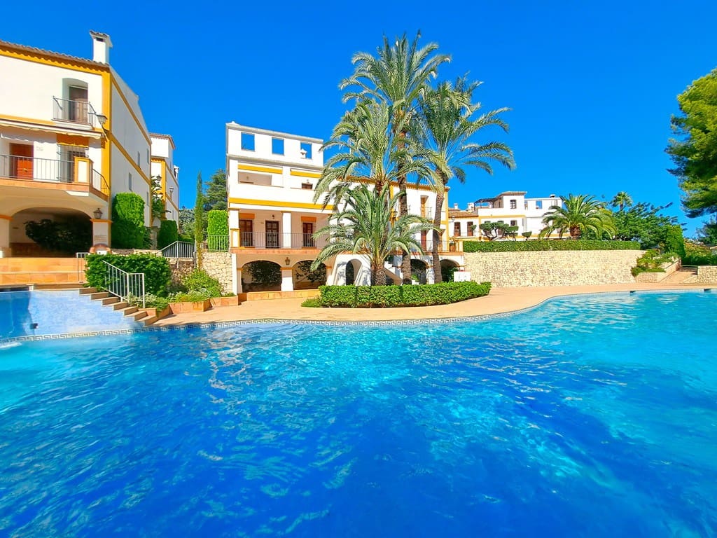3 chambre Maison de Ville à vendre à La Sella avec piscine garage - 229 000 € (Ref: 10108689)