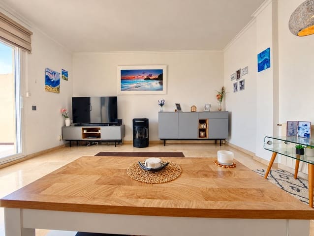 3 makuuhuone Kattohuoneisto myytävänä paikassa Centro Urbano, Dénia mukana 
autotalli - 330 000 € (Ref: 10132299)