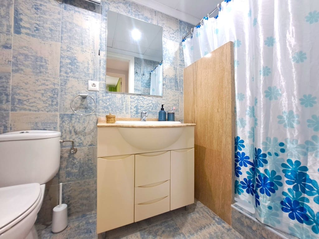 2 bedroom Beach Apartment for sale in Denia with pool garage - € 280,000 (Ref: 10150557)