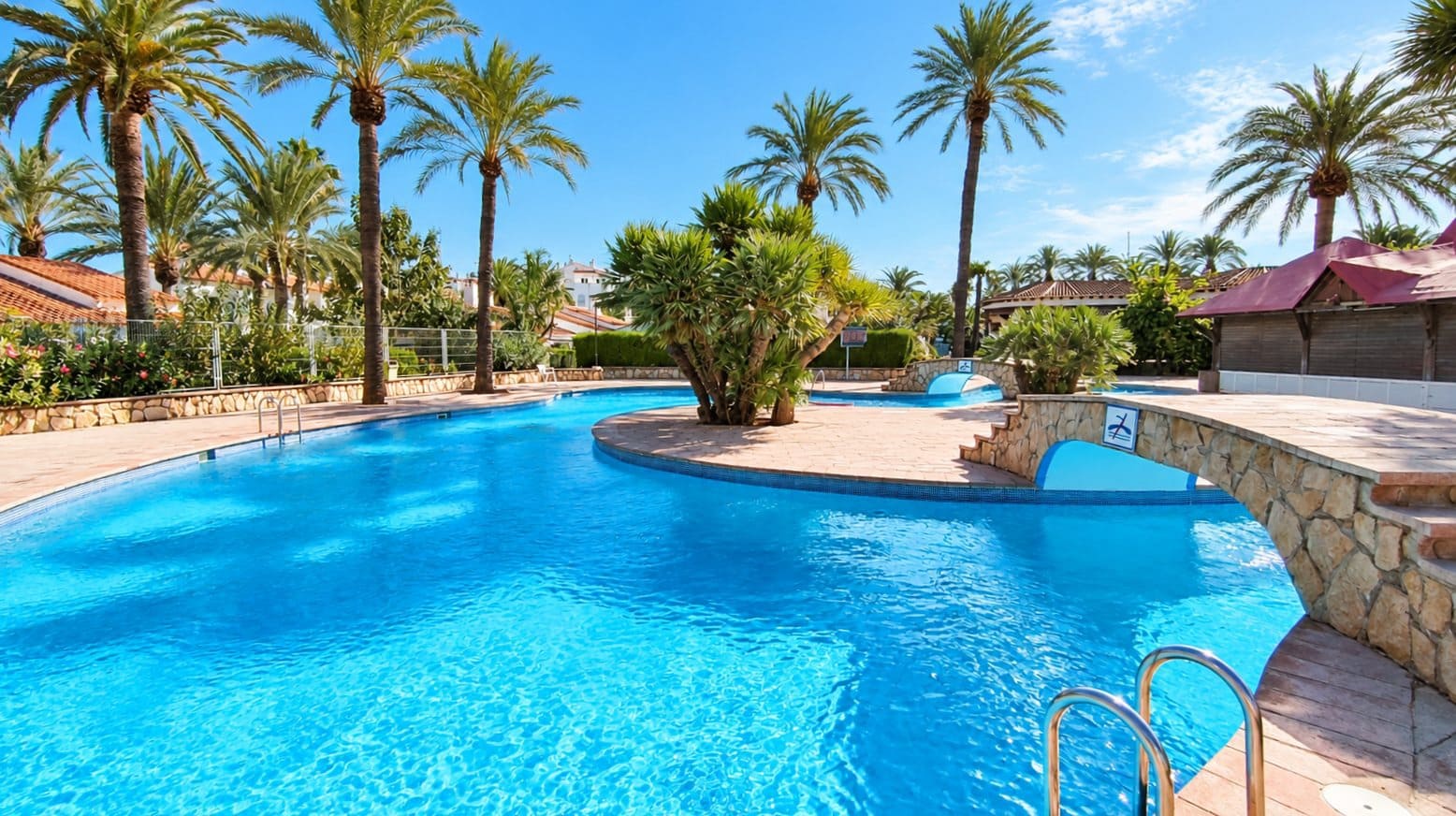 2 Zimmer Reihenhaus zu verkaufen in Denia mit Pool - 310.000 € (Ref: 10186273)