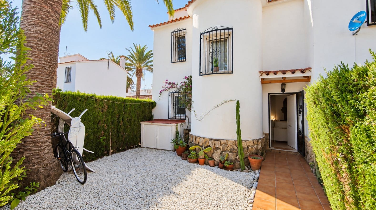 2 Zimmer Reihenhaus zu verkaufen in Denia mit Pool - 310.000 € (Ref: 10186273)