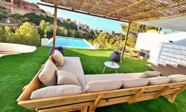 4 soveværelse Villa til salg i El Montgó, Dénia med swimmingpool - € 480.000 (Ref: 7618435)