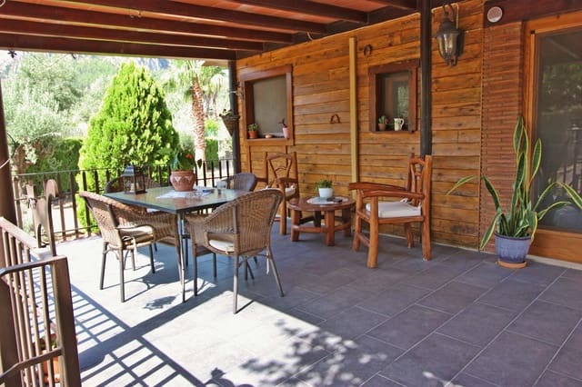 3 slaapkamer Villa te koop in Orba met zwembad garage - € 899.000 (Ref: 8113600)