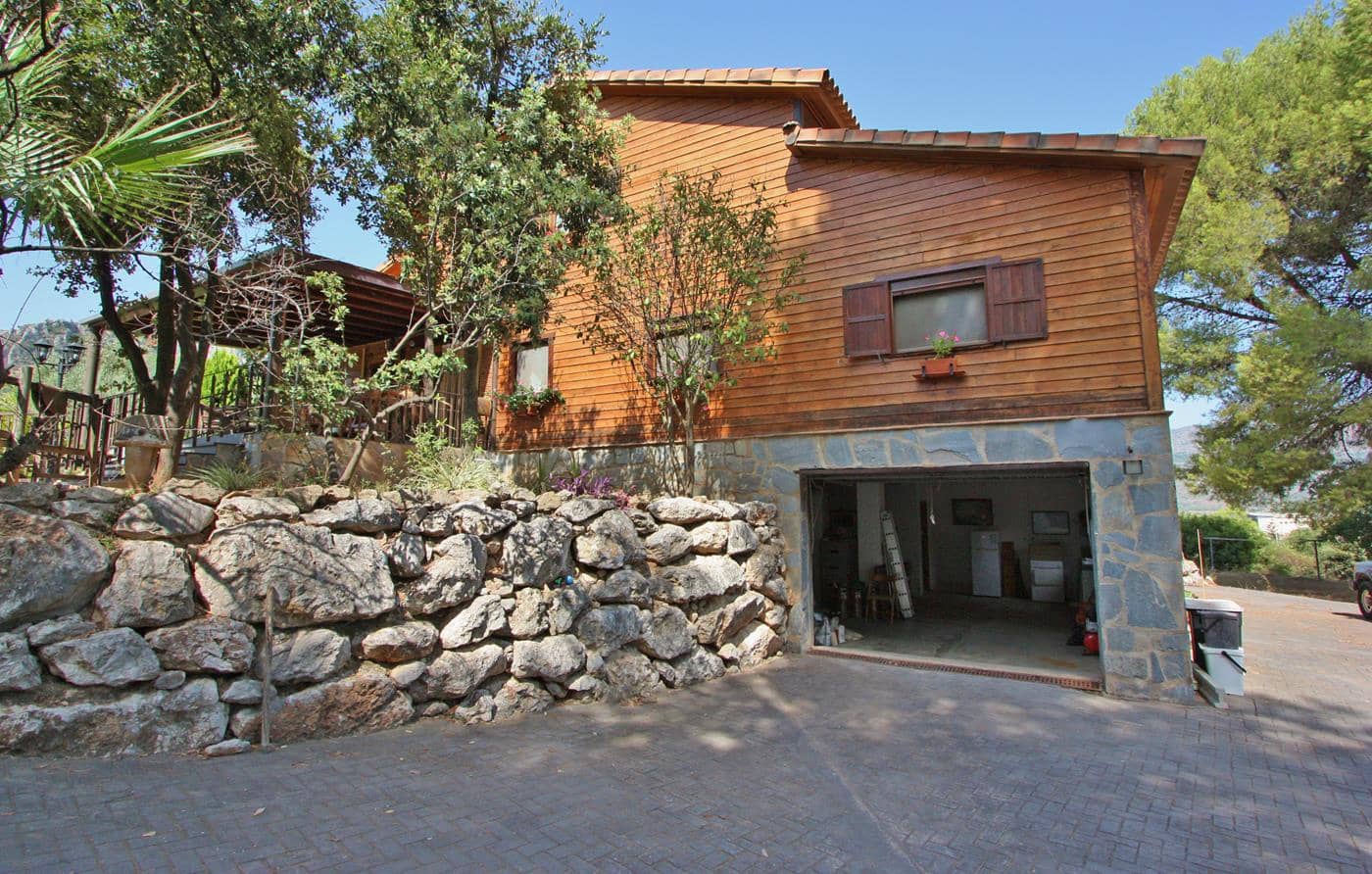 3 bedroom Villa for sale in Orba with pool garage - € 899,000 (Ref: 8113600)