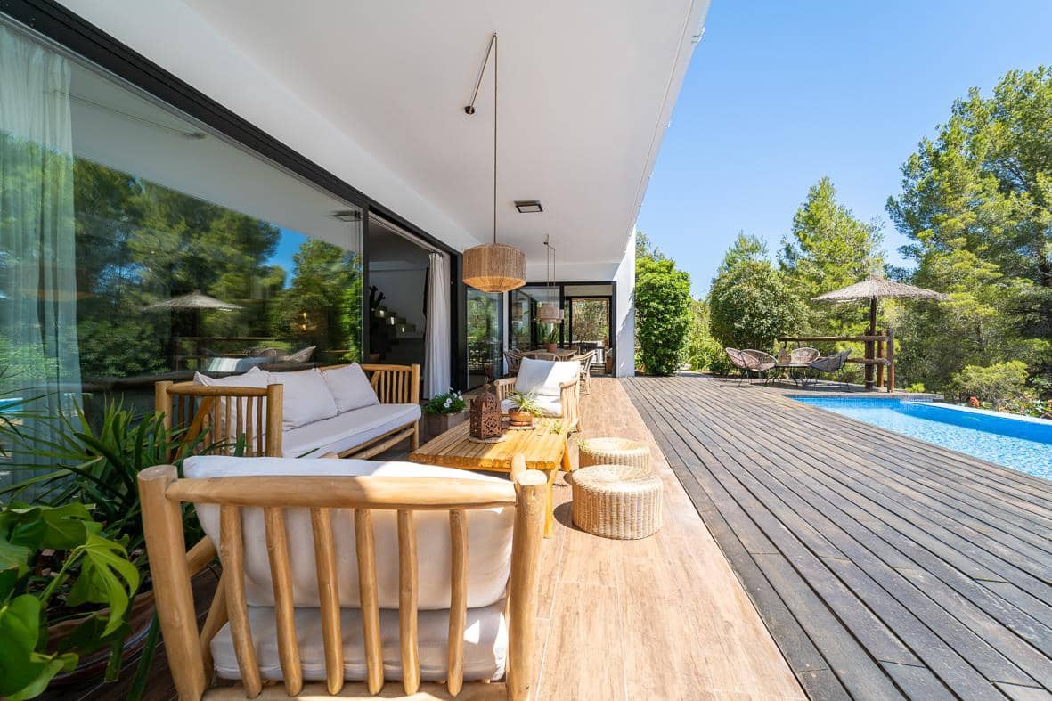 4 quarto Moradia para venda em Denia com piscina garagem - 1 370 000 € (Ref: 8541245)