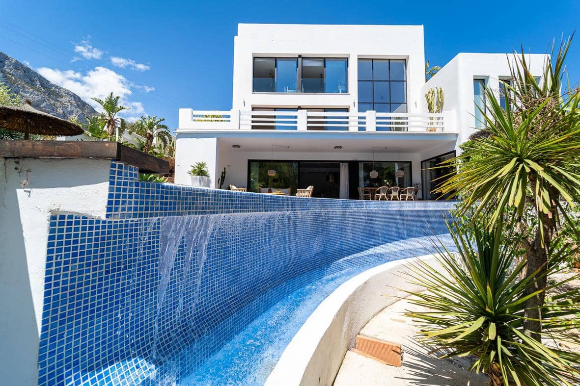 4 quarto Moradia para venda em Denia com piscina garagem - 1 370 000 € (Ref: 8541245)