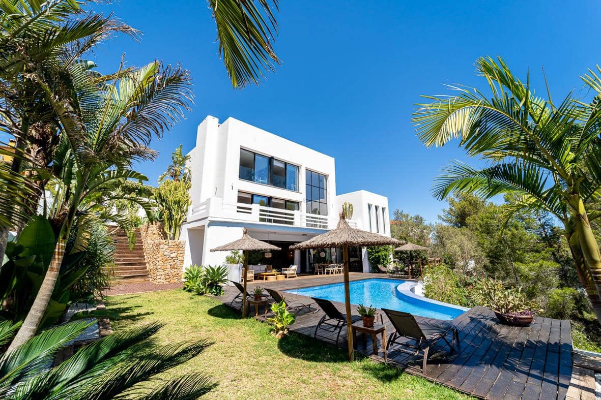 4 quarto Moradia para venda em Denia com piscina garagem - 1 370 000 € (Ref: 8541245)