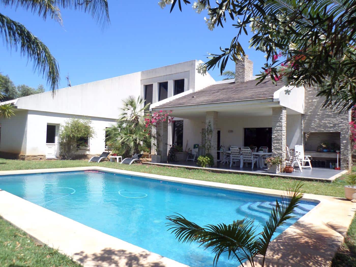 4 slaapkamer Villa te koop in Denia met zwembad garage - € 1.190.000 (Ref: 8635990)