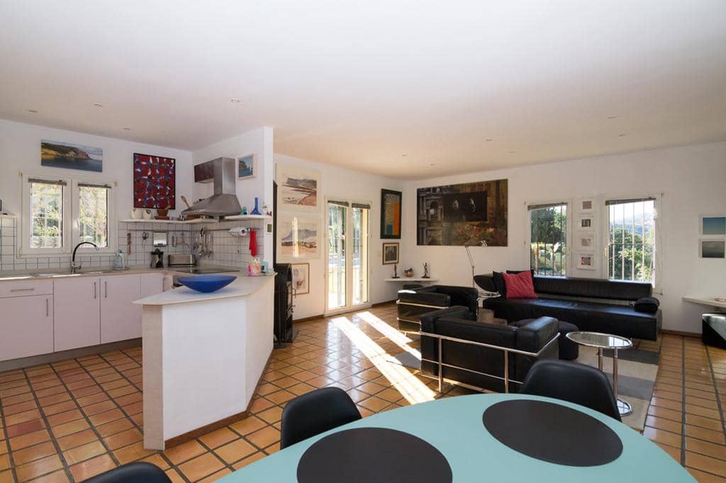 Chalet de 4 habitaciones en Dénia en venta con piscina garaje - 1.050.000 € (Ref: 8765796)