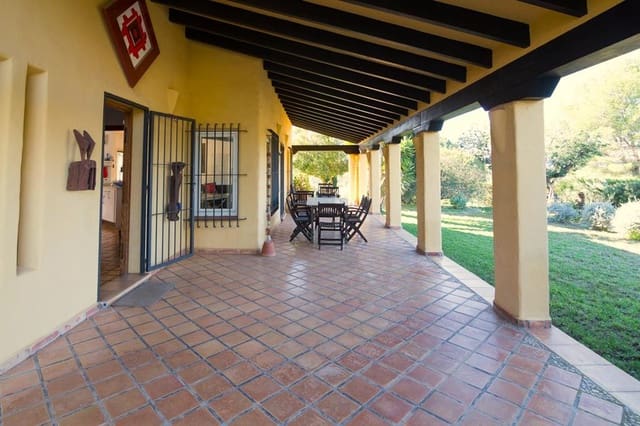 4 bedroom Villa for sale in Dénia with pool garage - € 1,050,000 (Ref: 8765796)